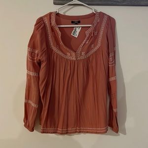 Long sleeve V-neck blouse